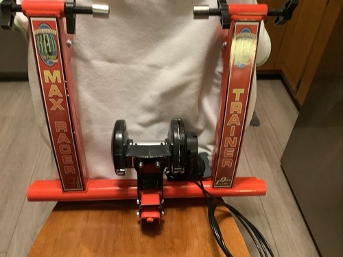 Max racer trainer - max,